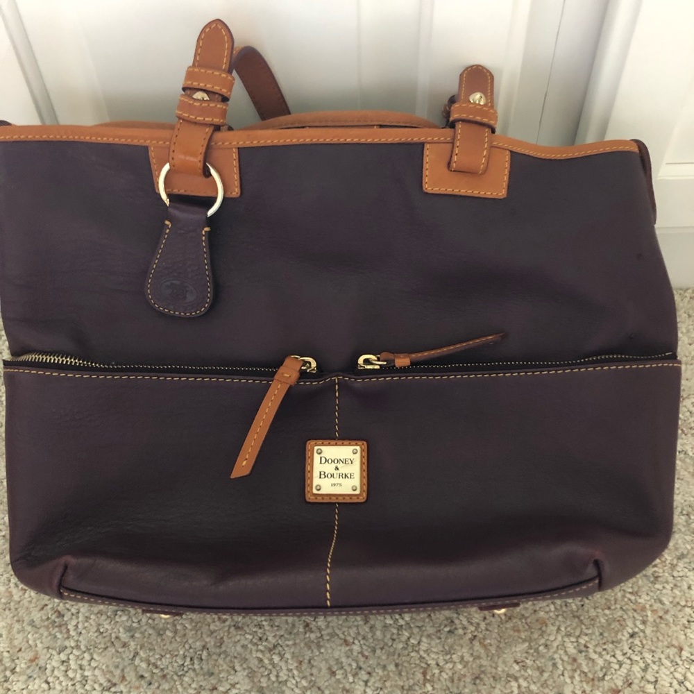 Dooney & Bourke Purse